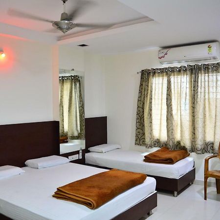 Hotel Maheshwari Avenue Ujjain Exterior photo