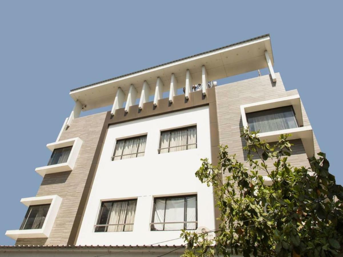 Hotel Maheshwari Avenue Ujjain Exterior photo